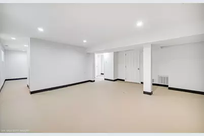8100 S Cornell Avenue, Chicago, IL 60619 - Photo 21