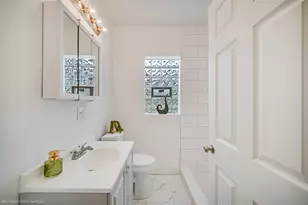 8100 S Cornell Ave, Chicago, IL 60619 - Photo 13
