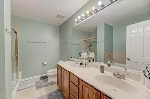 567 Declaration Ln, Aurora, IL 60502 - Photo 17