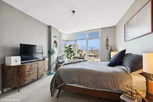 1134 W Granville Ave, Chicago, IL 60660 - Photo 9