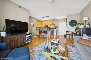 1134 W Granville Ave, Chicago, IL 60660 - Photo 3