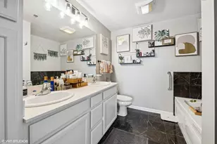 1134 W Granville Ave, Chicago, IL 60660 - Photo 7