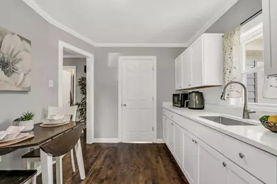 901 Flintwood Court, Round Lake Heights, IL 60073 - Photo 9