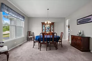 1554 Star Grass Cir, Aurora, IL 60506 - Photo 5
