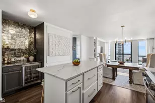 1660 N La Salle Dr, Chicago, IL 60614 - Photo 3
