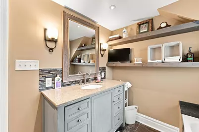 6936 N Owen Avenue, Chicago, IL 60631 - Photo 25