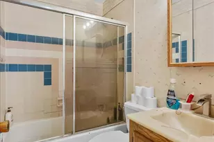 137 Mulford Dr, Elgin, IL 60120 - Photo 23