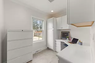 130 S Washington St, Westmont, IL 60559 - Photo 17