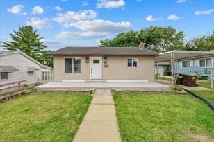 1245 W Violet St, Freeport, IL 61032 - Photo 1