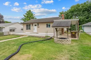 1245 W Violet St, Freeport, IL 61032 - Photo 3