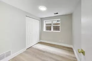 1938 W Melrose St, Chicago, IL 60657 - Photo 11