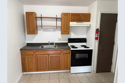 300 S Main Street, Rochelle, IL 61068 - Photo 3