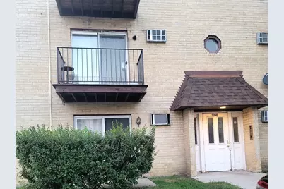 2420 Randall Lane #1A, Arlington Heights, IL 60004 - Photo 1