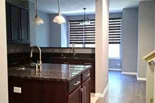 756 N Aspen Dr, Vernon Hills, IL 60061 - Photo 7