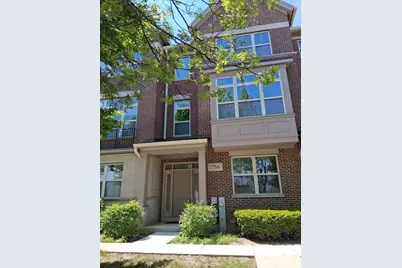 756 N Aspen Drive, Vernon Hills, IL 60061 - Photo 1