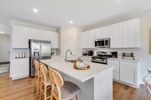 7514 Sassafras Ln, Joliet, IL 60431 - Photo 9