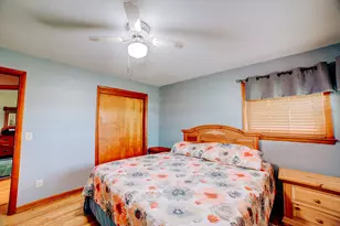 2214 N State Route 1, Watseka, IL 60970 - Photo 31