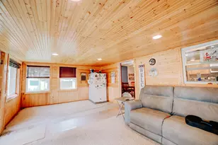 2214 N State Route 1, Watseka, IL 60970 - Photo 23