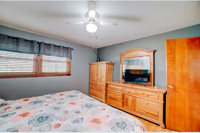 2214 N State Route 1, Watseka, IL 60970 - Photo 33