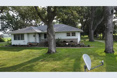 2214 N State Route 1, Watseka, IL 60970 - Photo 3