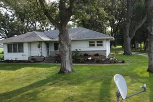 2214 N State Route 1, Watseka, IL 60970 - Photo 3