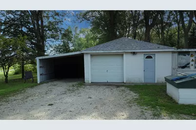 2214 N State Route 1, Watseka, IL 60970 - Photo 7