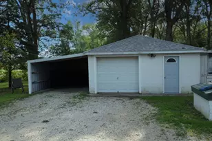 2214 N State Route 1, Watseka, IL 60970 - Photo 7