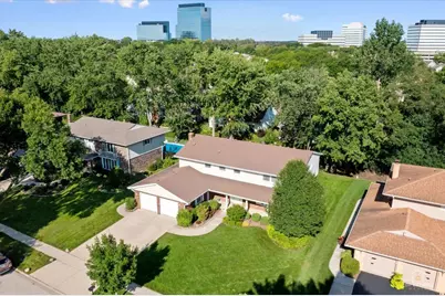 231 Southwick Lane, Schaumburg, IL 60173 - Photo 3