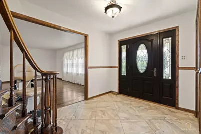 231 Southwick Lane, Schaumburg, IL 60173 - Photo 9