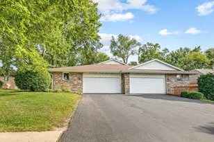 6616 Sandalwood Close, Rockford, IL 61108 - Photo 3