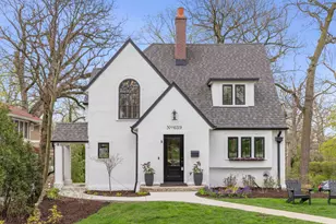 639 N Park Blvd, Glen Ellyn, IL 60137 - Photo 1