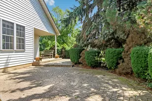 4619 Cornerstone Dr, Winthrop Harbor, IL 60096 - Photo 39