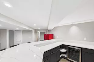 6402 Valley Ridge Dr, Plainfield, IL 60586 - Photo 9