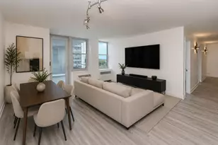 4250 N Marine Dr, Chicago, IL 60613 - Photo 19