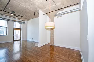 758 N Larrabee St, Chicago, IL 60654 - Photo 3