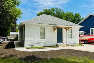 7258 W 72nd St, Bridgeview, IL 60455 - Photo 1
