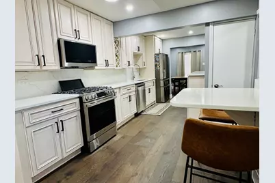 7258 W 72nd Street, Bridgeview, IL 60455 - Photo 9