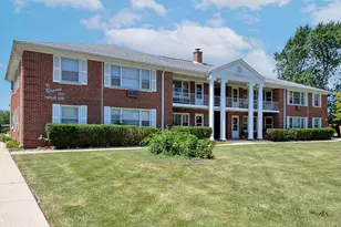 2000 Parkside Dr, Park Ridge, IL 60068 - Photo 9