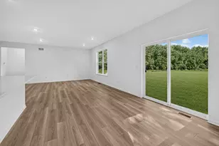 420 Rockwell Rd, Aurora, IL 60506 - Photo 5