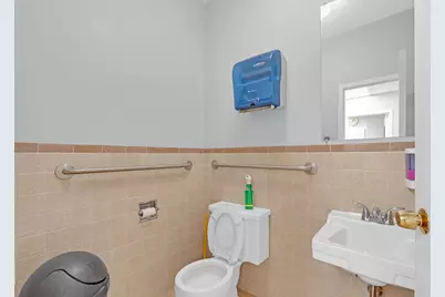 8057 N Milwaukee Avenue, Niles, IL 60714 - Photo 23