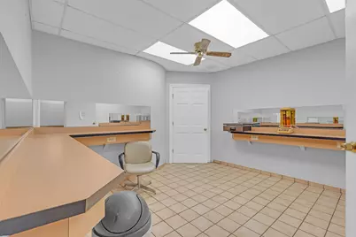 8057 N Milwaukee Avenue, Niles, IL 60714 - Photo 19