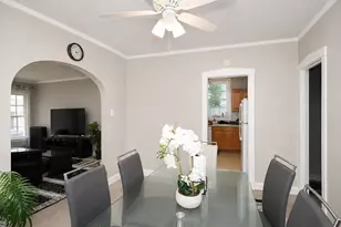 1504 Pitner Ave, Evanston, IL 60201 - Photo 5