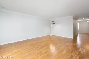 57 E Hattendorf Ave, Roselle, IL 60172 - Photo 9