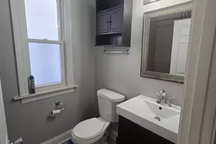 8622 S Escanaba Ave, Chicago, IL 60617 - Photo 5