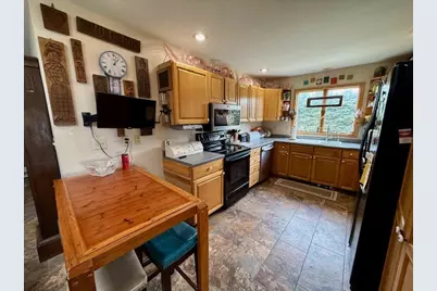 15555 McGirr Road, Hinckley, IL 60520 - Photo 9