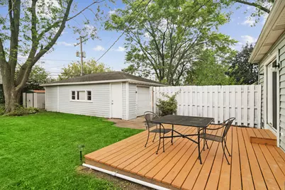 1005 E Lilac Drive, Palatine, IL 60074 - Photo 15