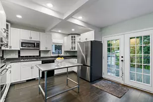 517 Dean St, Woodstock, IL 60098 - Photo 15