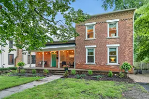 517 Dean St, Woodstock, IL 60098 - Photo 1