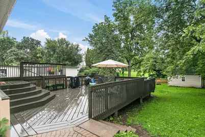 517 Dean Street, Woodstock, IL 60098 - Photo 31