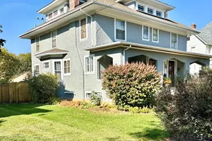 808 N Spring St, Elgin, IL 60120 - Photo 3